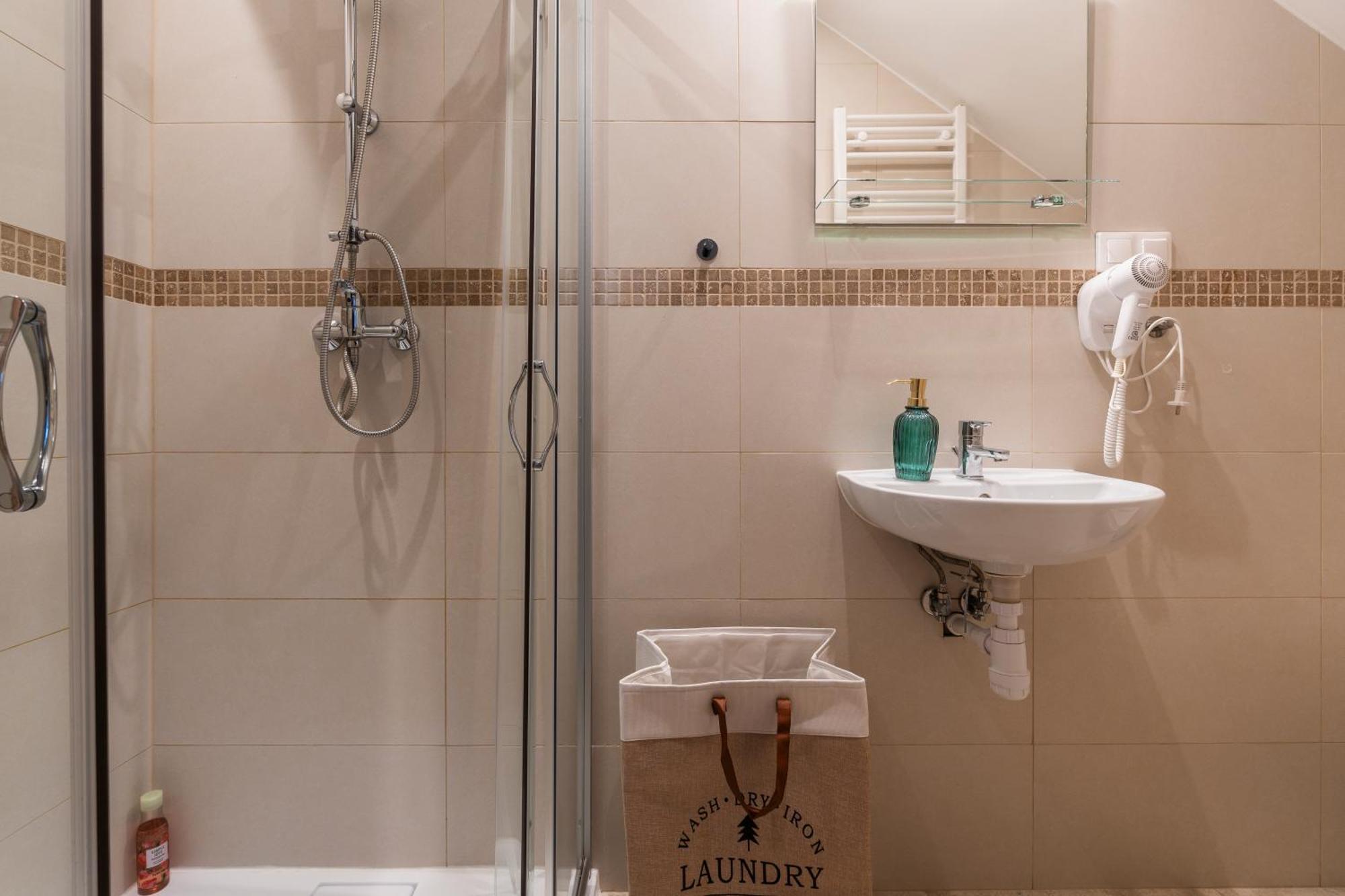 Jaskolka - Pokoje I Apartament Przy Plazy Olsztyn  Buitenkant foto