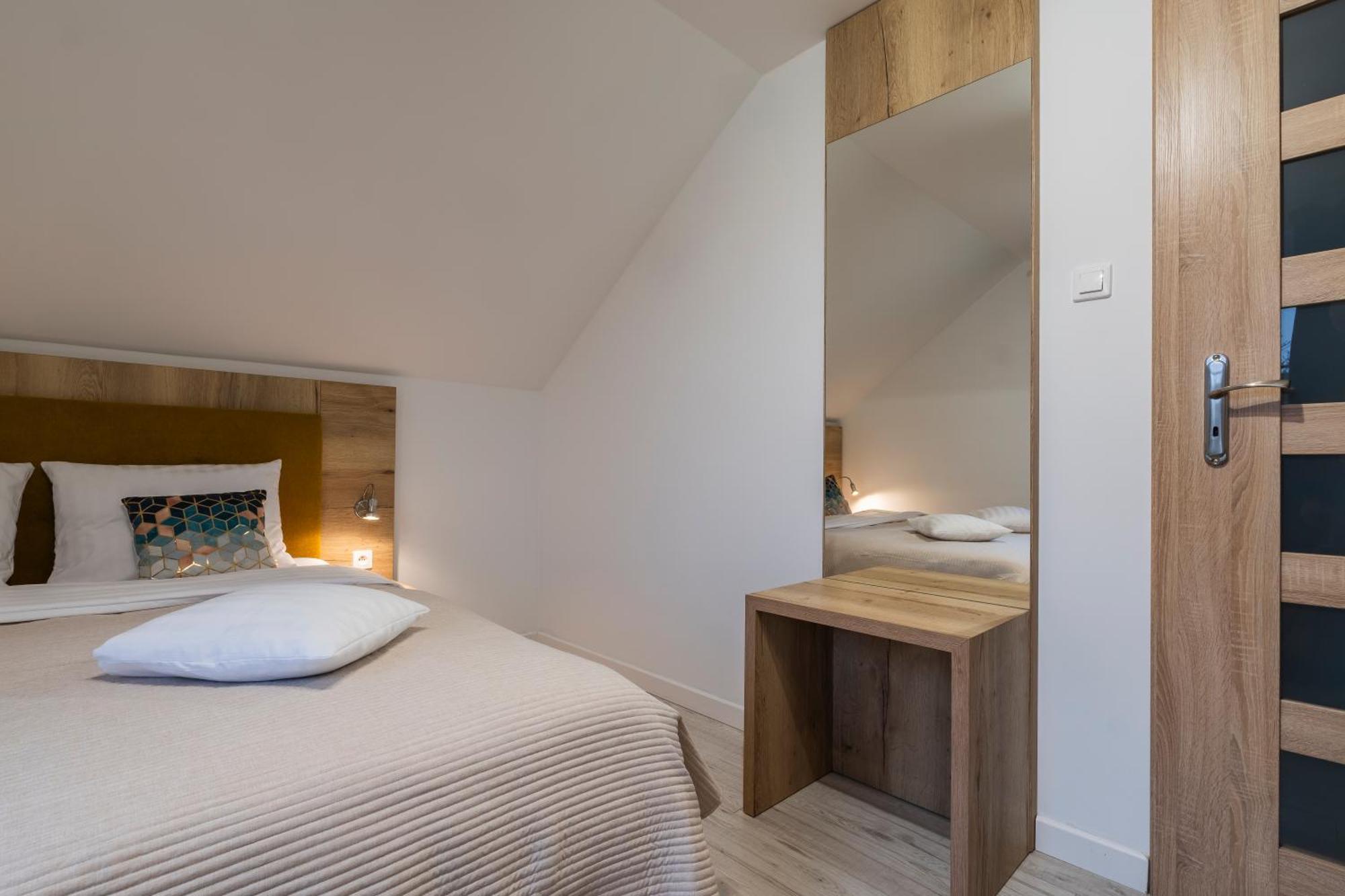 Jaskolka - Pokoje I Apartament Przy Plazy Olsztyn  Buitenkant foto