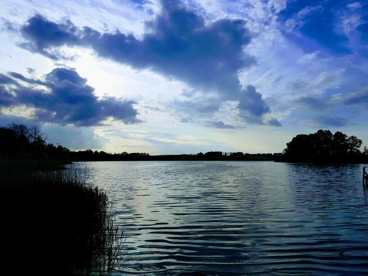 Jaskolka - Pokoje I Apartament Przy Plazy Olsztyn  Buitenkant foto