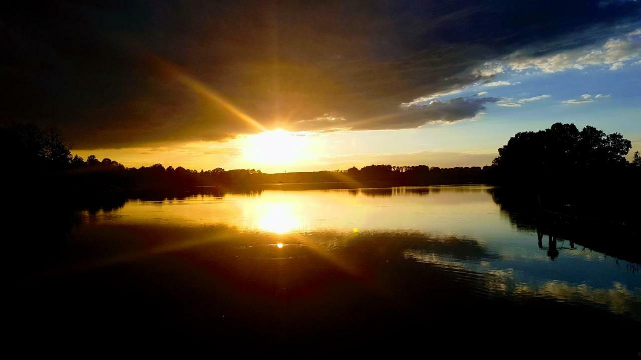 Jaskolka - Pokoje I Apartament Przy Plazy Olsztyn  Buitenkant foto